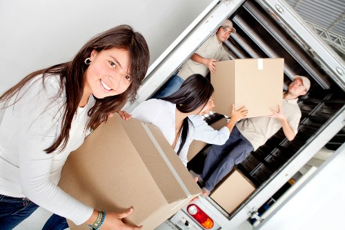 Safe online payment process for Finsbury Park removals